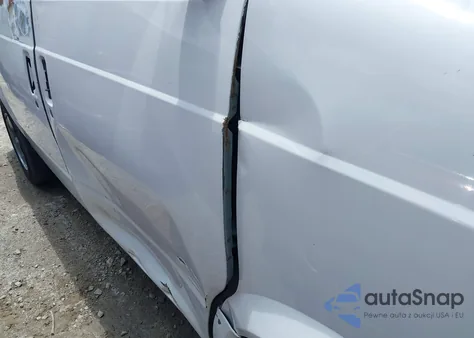 2000 Chevrolet Astro z USA, uszkodzony, nr VIN 1GCDM19W9YB187533